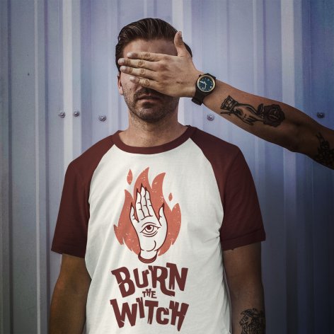 Burn the Witch · Camiseta estilo tattoo | DevilFish Clothing Brand