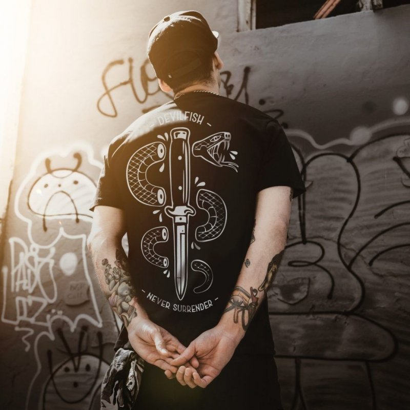 Never SurrenderMann | Unisex